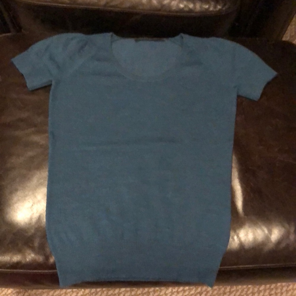 The Limited xs thin sweater. Great condition